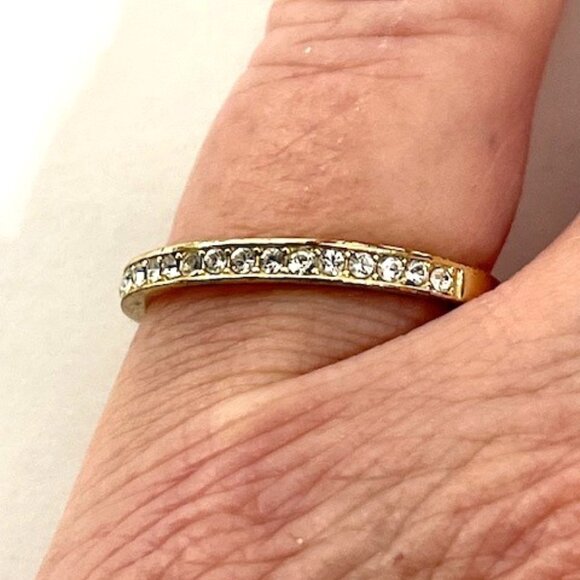 Gold-tone and "diamond" ring. size 7. - Picture 1 of 4